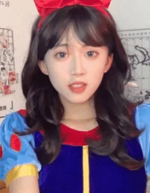 桃桃娱乐酱疯狂吃瓜,揭秘娱乐圈幕后真相